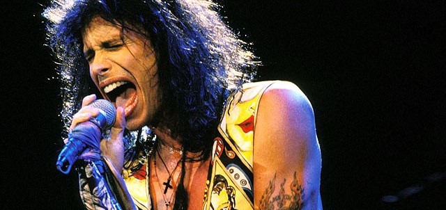 Banyo kazası konseri erteledi