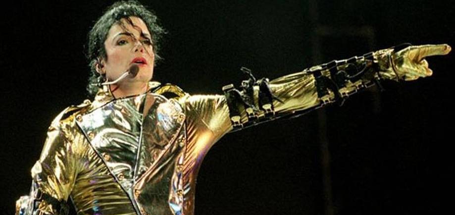 Michael Jackson sahneye çıkıyor!