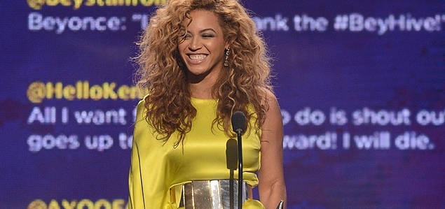Beyonce Ödülle Döndü