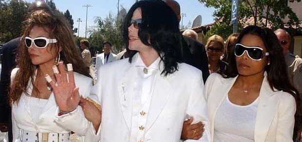 Eve girmeleri bile yasak!!