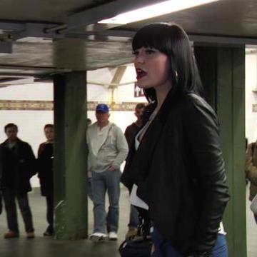 Jessie J – Who You Are (Boombox Series)