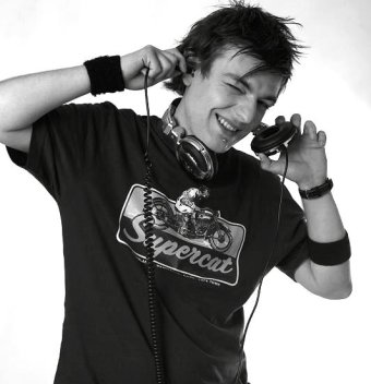 John Puzzle – Hear The Colours