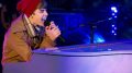 Justin Bieber – Let It Be ( Live Performance, Times Square )