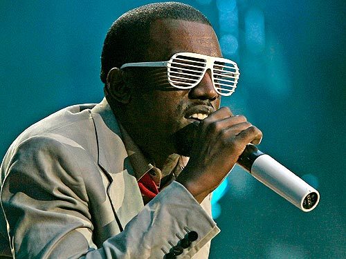 Kanye West'ten yeni klip