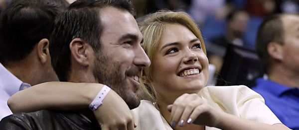 Kate Upton'un Zor Anları