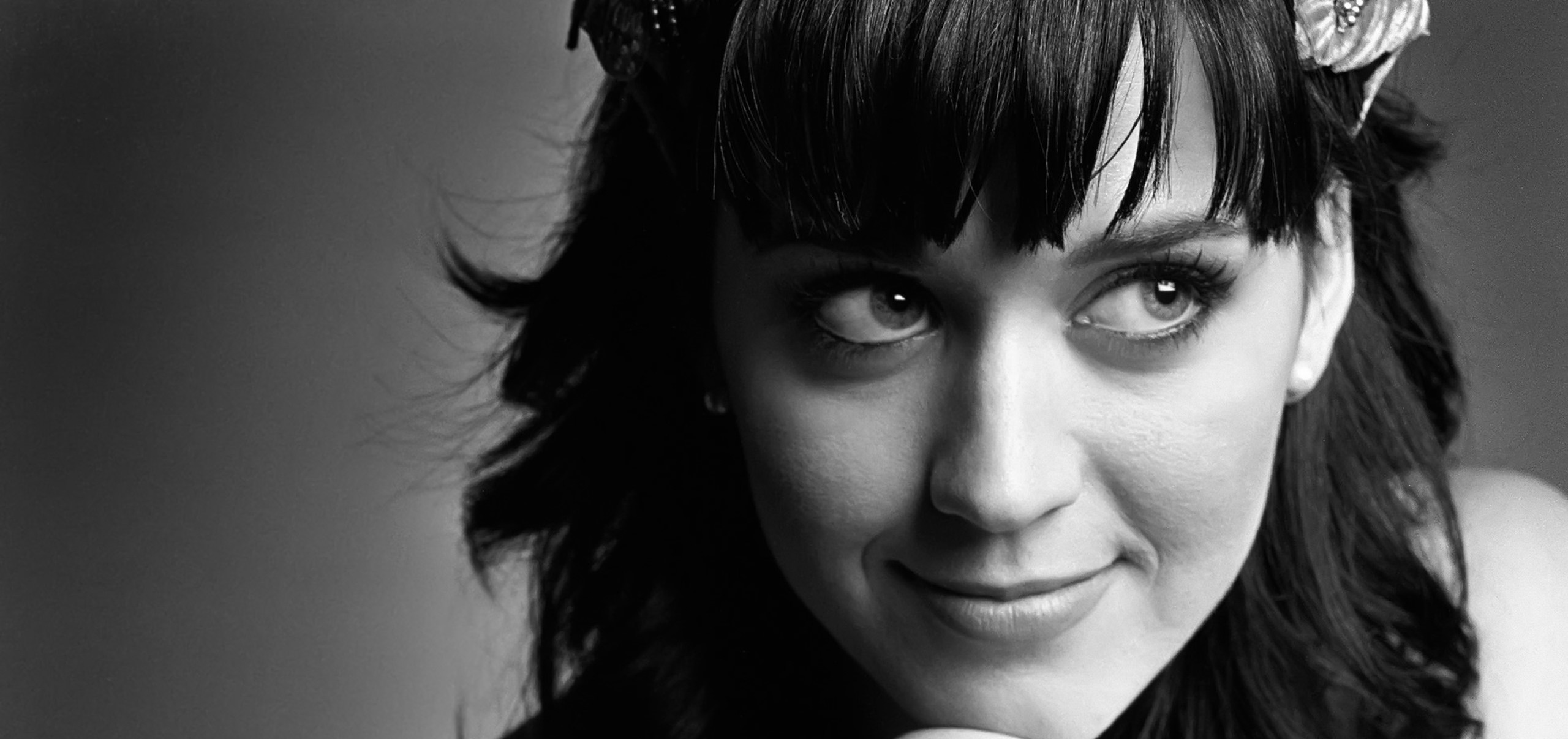 Katy Perry Yeni Bir İlişkiye Hazır Değil