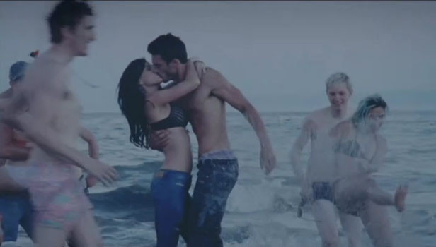 Katy Perry – Teenage Dream