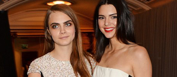 Kendall Jenner ve Cara Delevingne Kapak Fotoğrafı Oldu