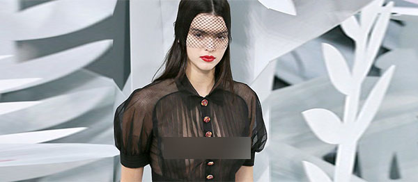 Kendall Jenner Paris Moda Haftasında Boy Gösterdi