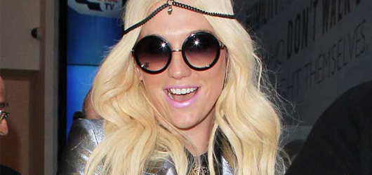 Kesha'dan Sansürlük Şarkı