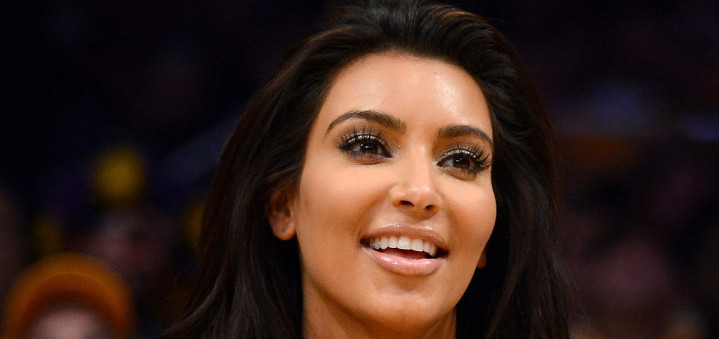 Kim Kardashian Kalçalarını Sigortalattı
