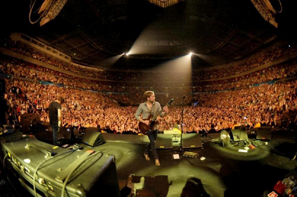 David Guetta ft. Kelly Rowland – It’s The Way You Love Me