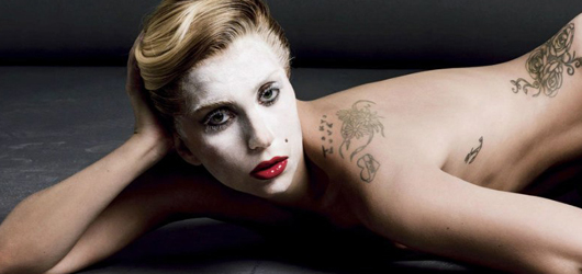 Lady Gaga Yine Çok Cesur