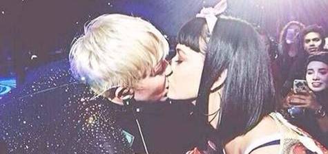 Katy Perry: 'Miley'nin oyununa geldim'