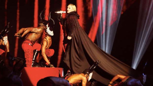 Madonna – Living For Love [Brit Awards 2015]