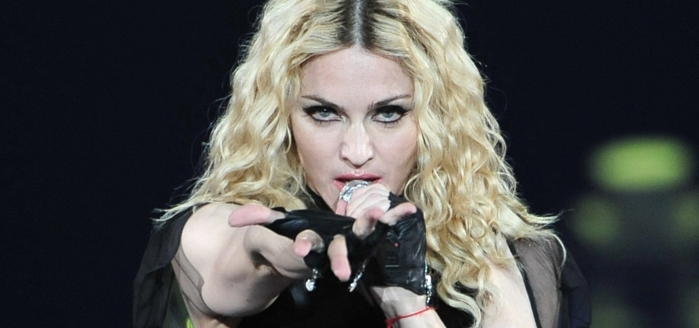 LMFAO Madonna'ya eşlik edecek – Madonna ile 'Super Bowl' devre arasında birlikte performans sergileyecek.