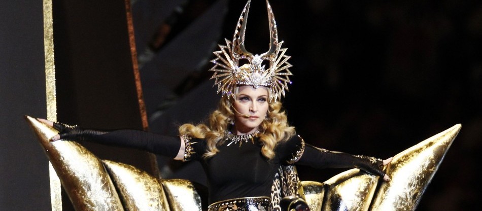 Madonna'nın Illuminati şarkısı kafaları karıştırdı
