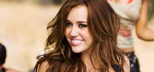 Miley Cyrus Sessizliğini Bozdu