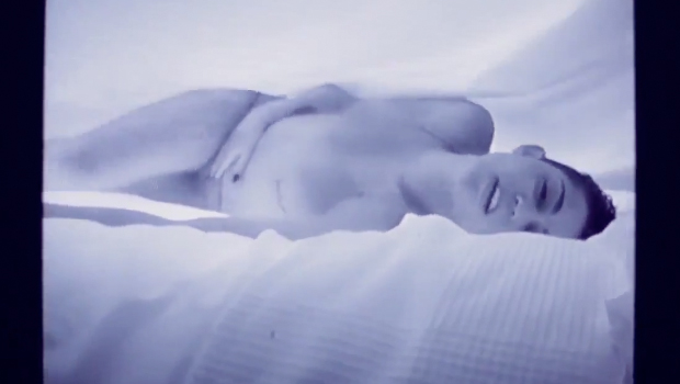 Miley Cyrus – Adore You