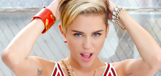 Miley Cyrus Bu Kez Göstermedi