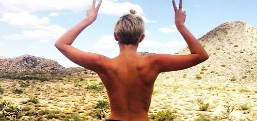 Miley Cyrus Instagram'da Rahat Durmuyor