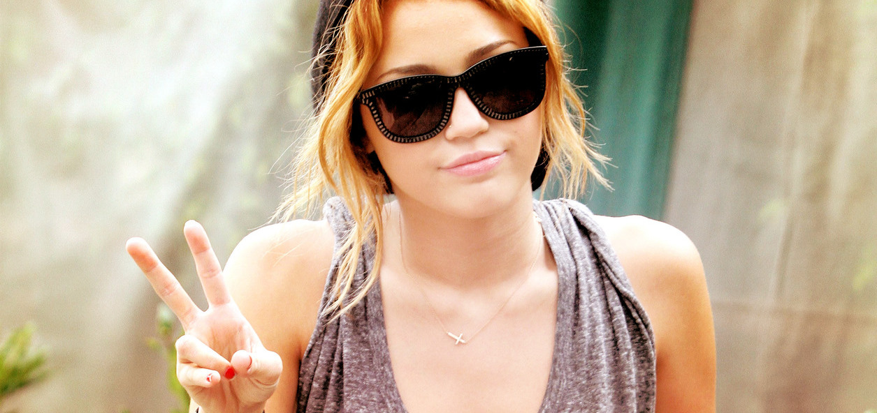 Miley Cyrus'a Ölüm Tehdidi