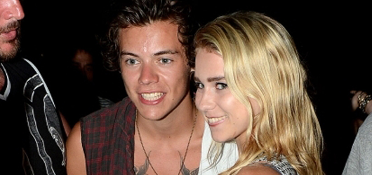 Harry ve Niall Üstsüz Yat Partisinde