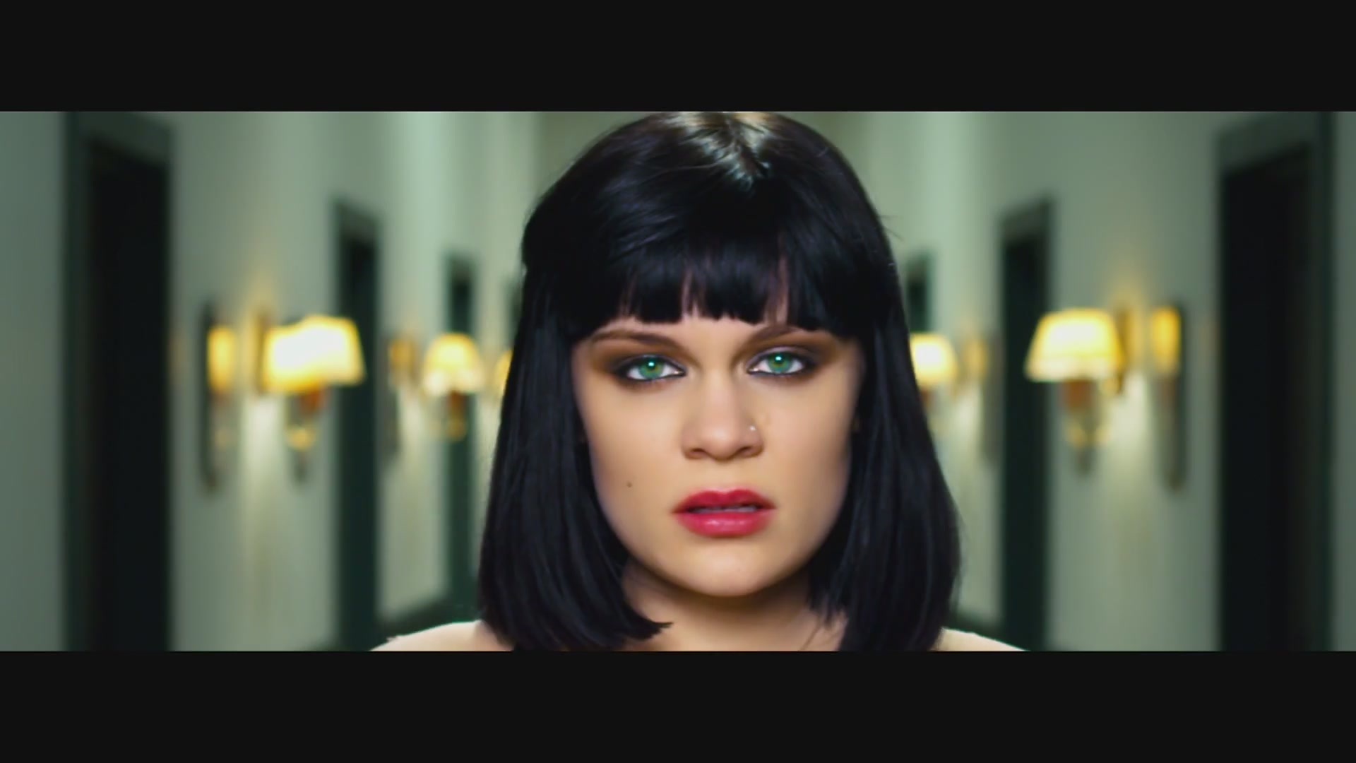 Jessie J – Nobody's Perfect