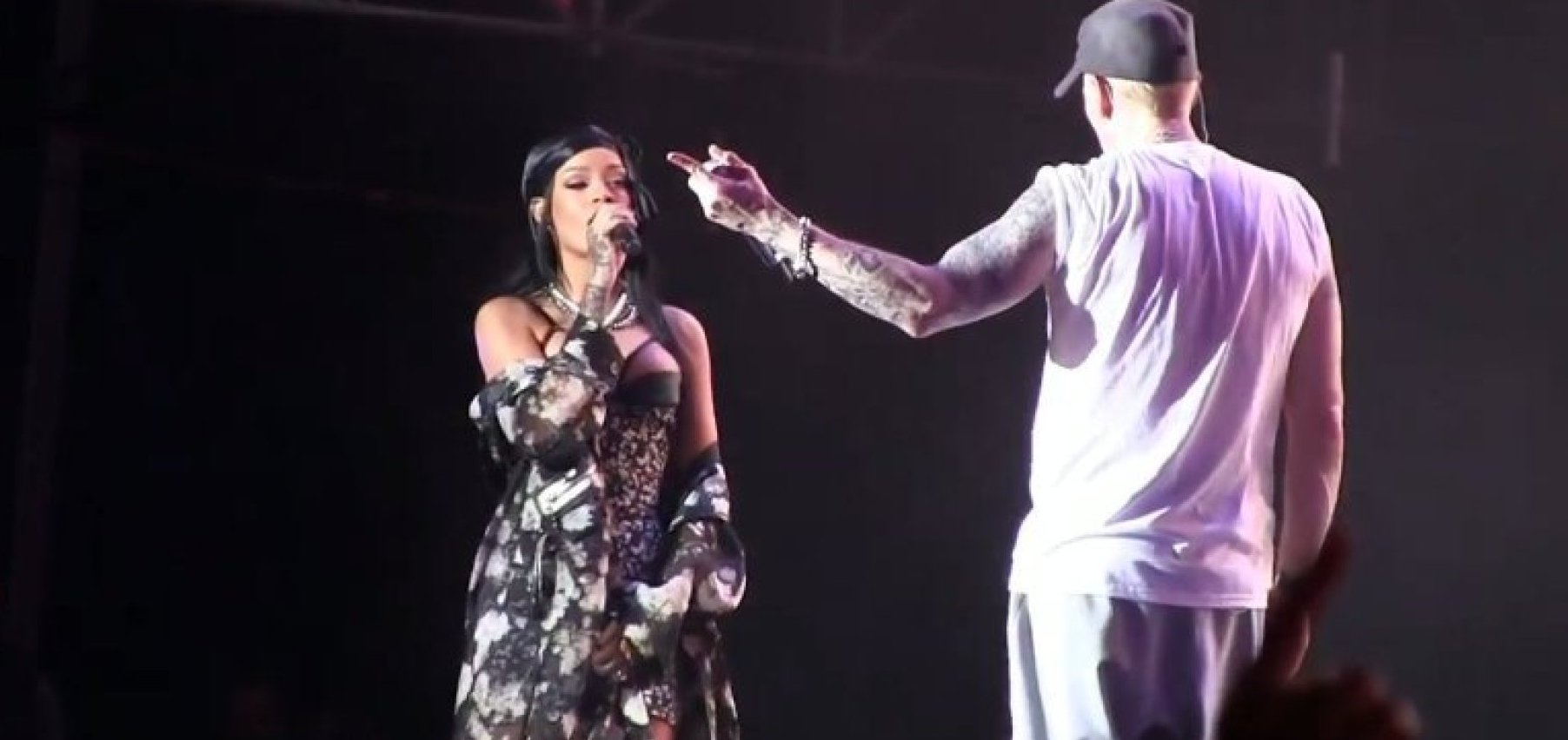 Rihanna ve Eminem Efsanesi bir arada