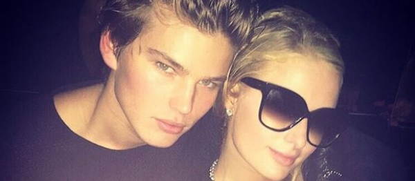 Paris Hilton Avustralyalı Model ile Birlikte