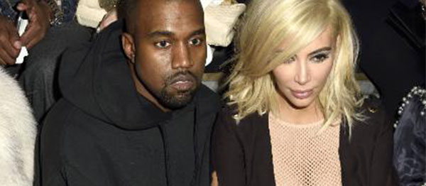 Transparan Elbisesiyle Dikkatleri Üzerine Çekti