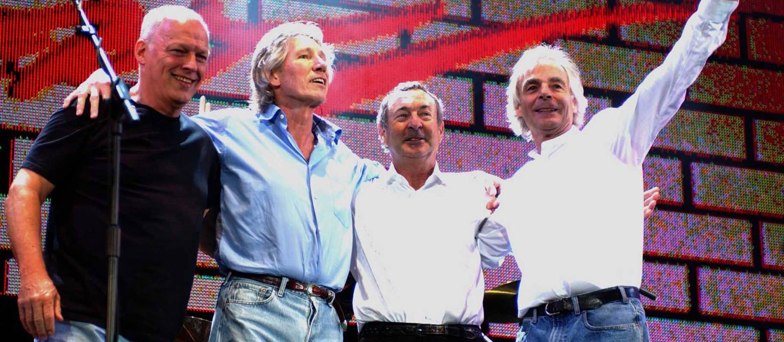 Pink Floyd'dan Türkçe şarkı