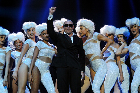 Pitbull – Don't Stop The Party (EMA Live Performance)