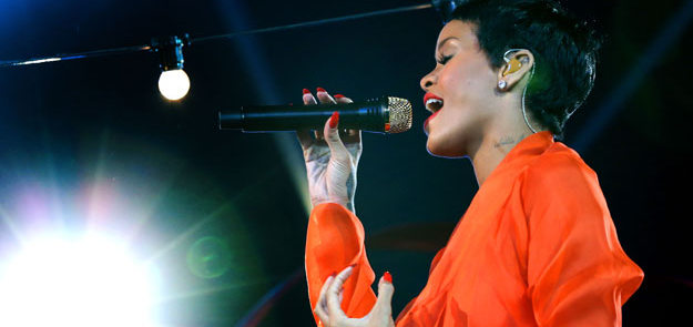 Rihanna Yeni Albüm Hazırlığında
