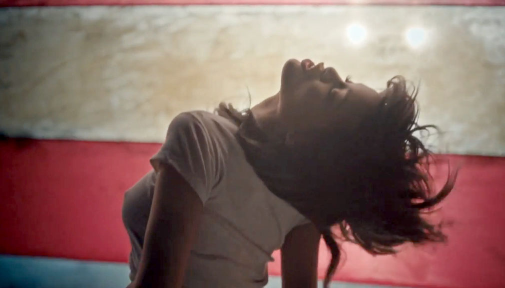 Rihanna – American Oxygen