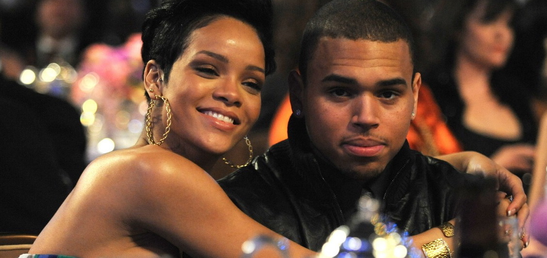 Rihanna'nın Babasından Chris Brown'a Onay