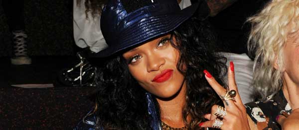 Rihanna’nın R8 Albümünden Bir Şarkısı İnternete Sızdırıldı – ''World Peace'' isimli demo şarkısı gündemi salladı