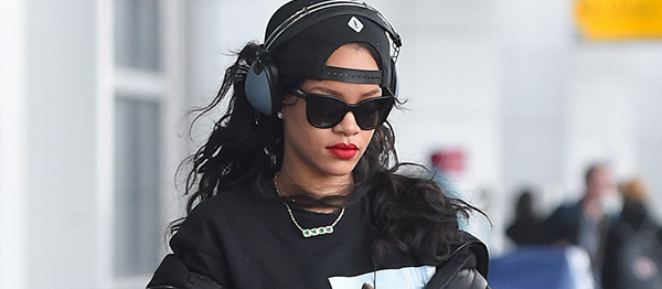 Rihanna Bomba Gibi Geliyor!