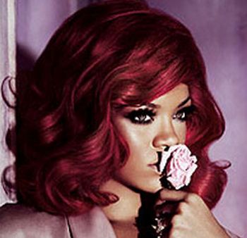 Rihanna da Parfümlü oldu