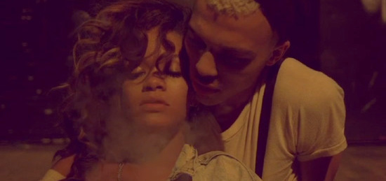 Bu klip 22:00'den önce yasak!