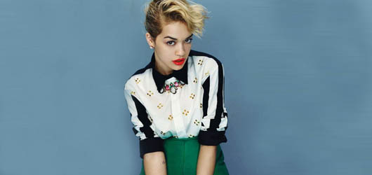 Yeni Sevgiliyle Havuz Keyfi