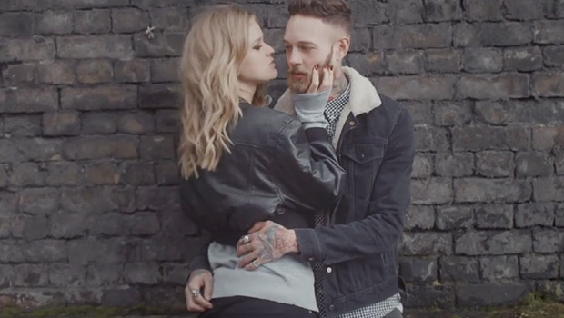 Rixton – Hotel Ceiling