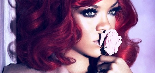 Rihanna'dan hayranlarına jest!