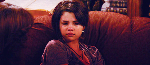 Selena Gomez Gözyaşlarını Tutamadı