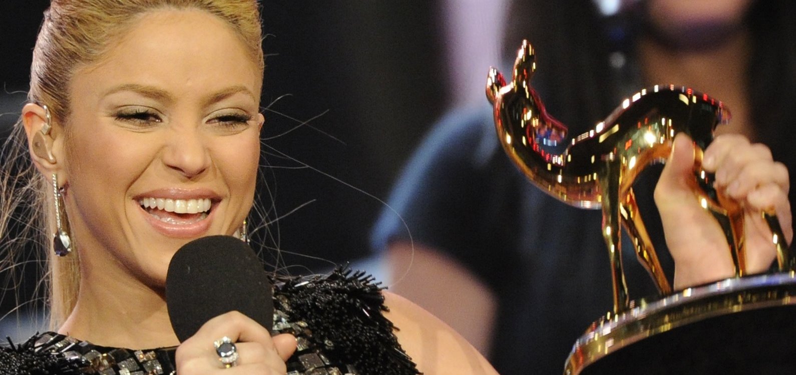 Shakira'ya Ödül Yağdı