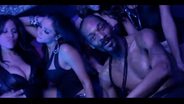 Snoop Dog – Sweat (Ft. David Guetta)