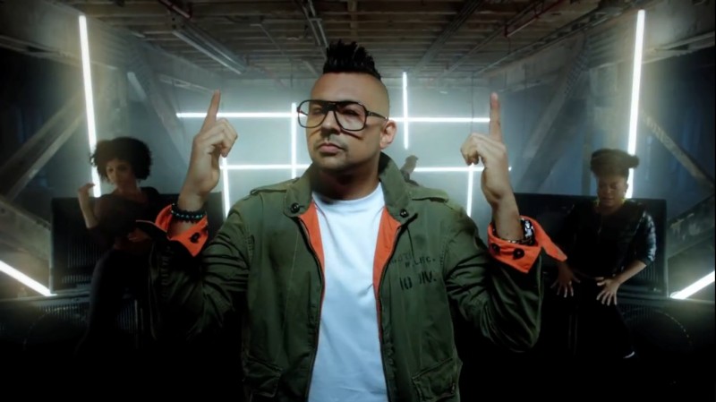 Sean Paul – Touch The Sky