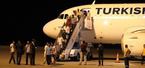 Kaçırılan tır şoförleri Türkiye’ye getirildi