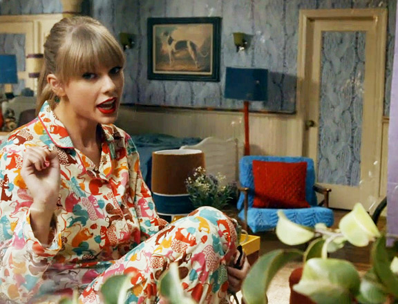 Taylor Swift – We Are Never Ever Getting Back Together