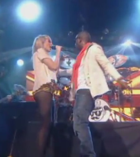 Tinie Tempah – Wonderman – Brit Awards 2011 performance (Ellie Goulding)